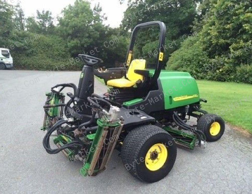 John Deere 3215/3215A/3215B/3225B/3235/3235A/3235B Lightweight Fairway Mower Technical Manual шт PDF image