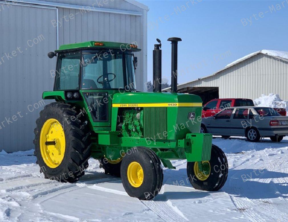 John Deere 4430 Tractor Technical Manual in PDF image