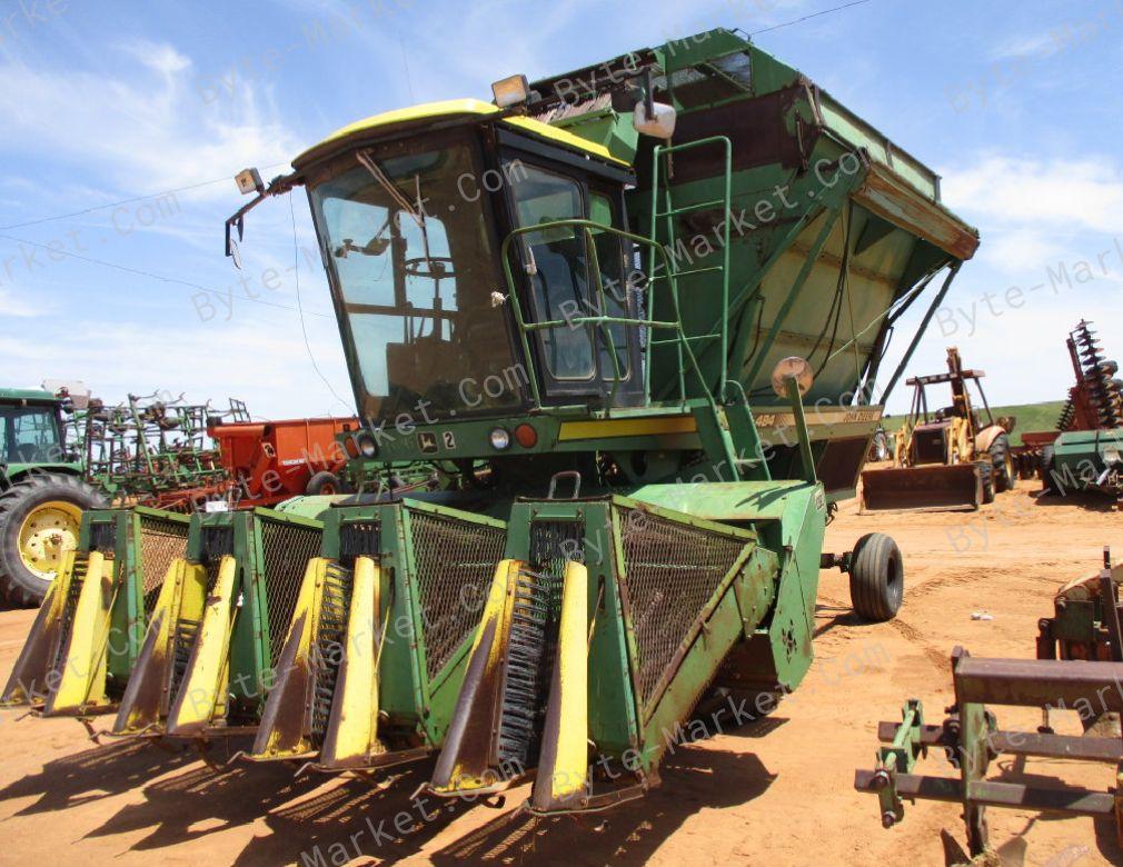 John Deere 484 Stripper Technical Manual in PDF image