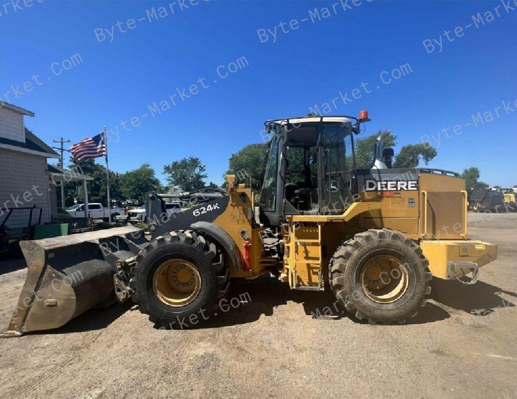 John Deere 624K 4WD Loader Repair Technical Manual in PDF image