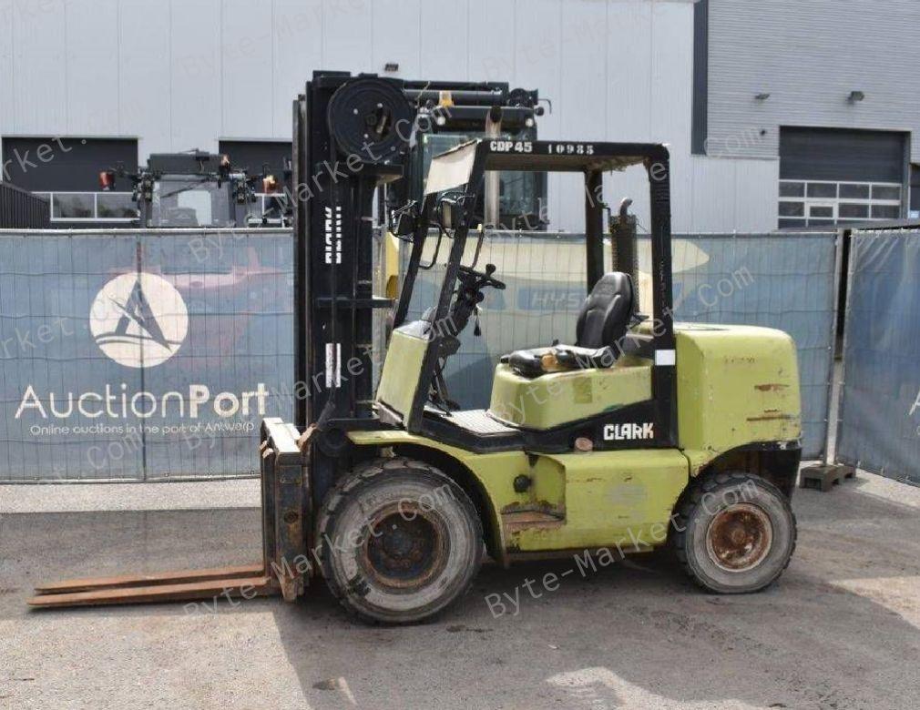 Clark CDP 100/164 Lift Trucks Service Manual in PDF image