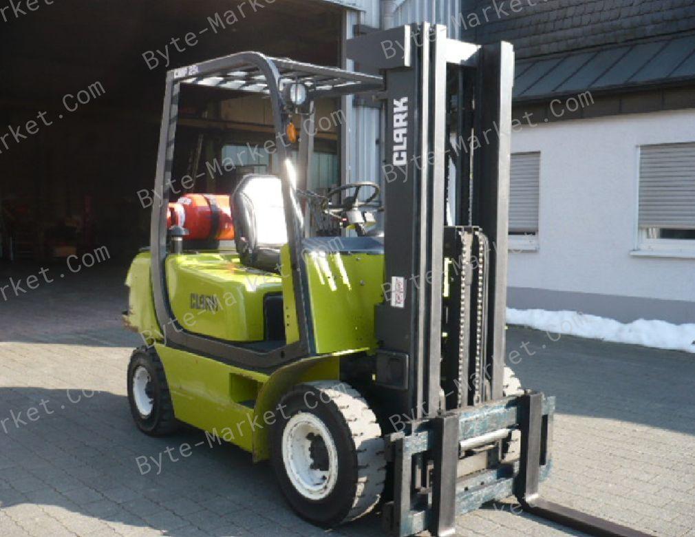 Clark CMP 15/18/20/25/30 Lift Trucks SM 638 Service Manual in PDF image