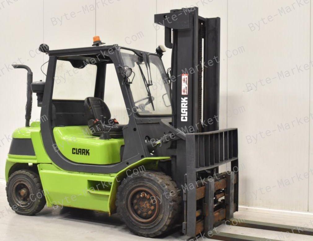 Clark CMP 40/45/50S Lift Trucks Service Manual in PDF image