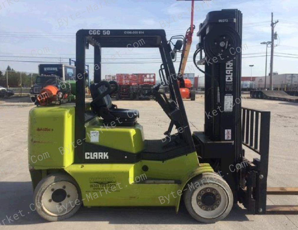 Clark E357 Lift Trucks Service Manual in PDF image