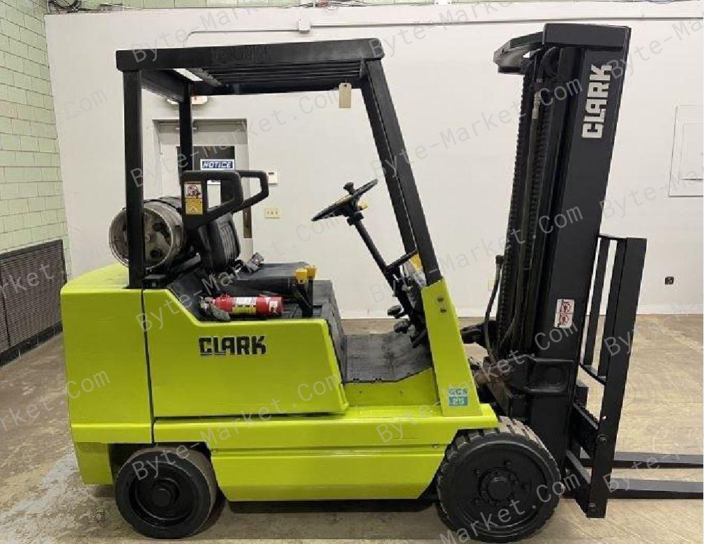 Clark GCS/GCS Forklifts Service Manual in PDF image
