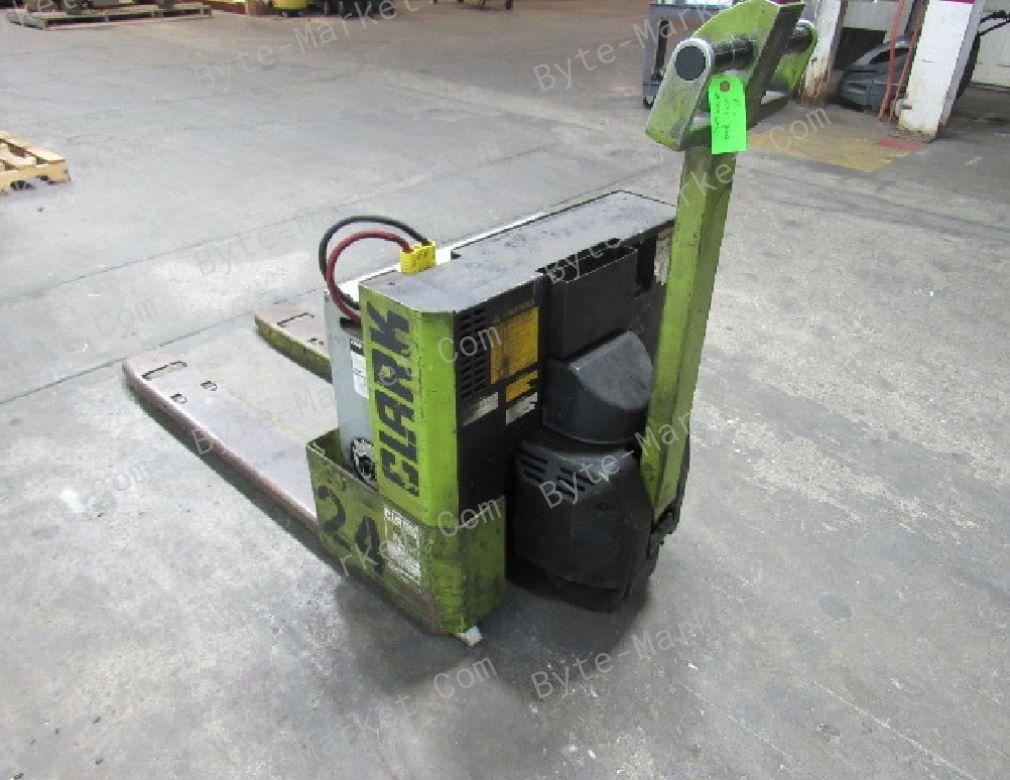Clark WP-40 Forklifts Service Manual in PDF image