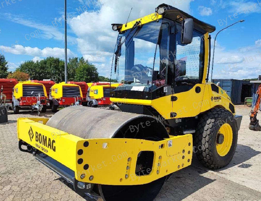 Bomag BW 177-226 BVC Single drum roller - 4 Service Manual in PDF image