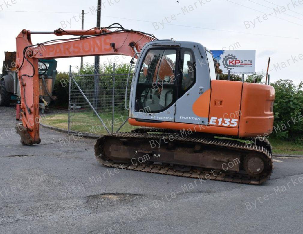Fiat Kobelco Crawler Excavator E135 Evolution Workshop Manual in PDF image