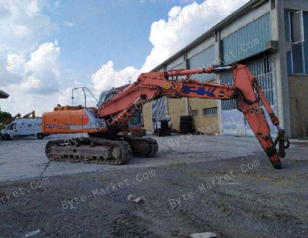 Fiat Kobelco E235SR Evolution Crawler Excavator Workshop Manuals in PDF image