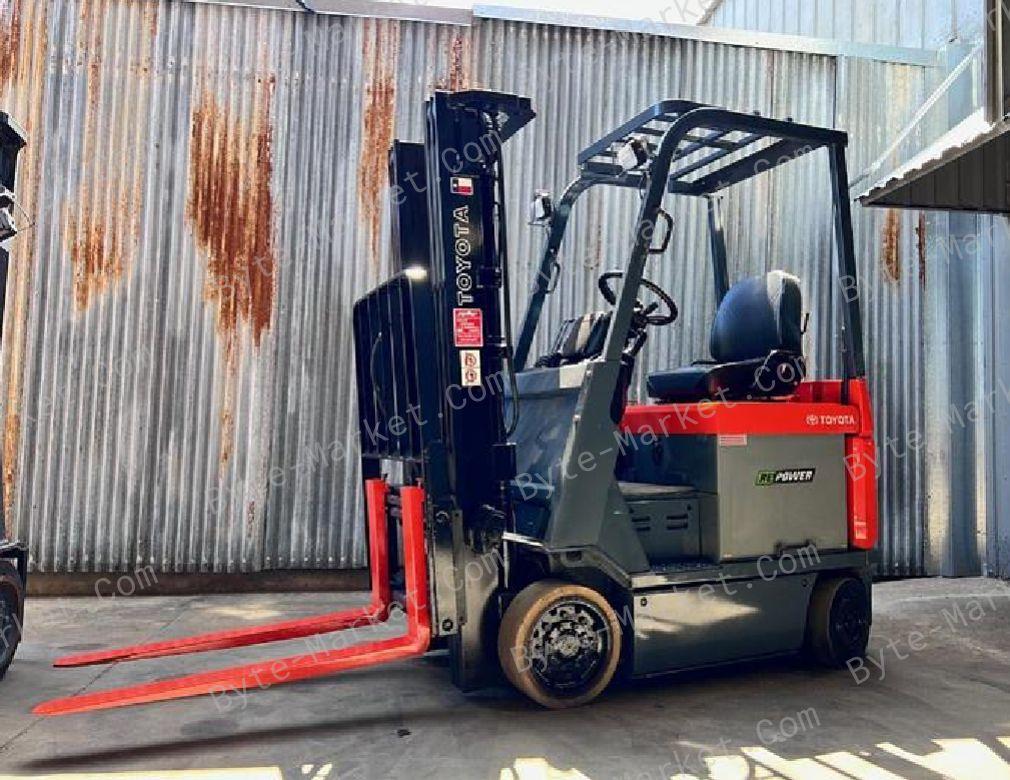 Toyota Forklifts 7FBCU 15-55 Series Manual in PDF image