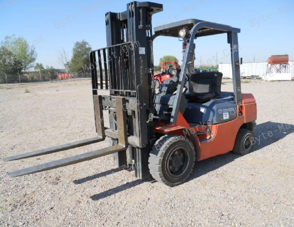 Toyota Forklifts 7FDU/7FGU 35-80  7FGCU 35-70 Series Manuals in PDF image